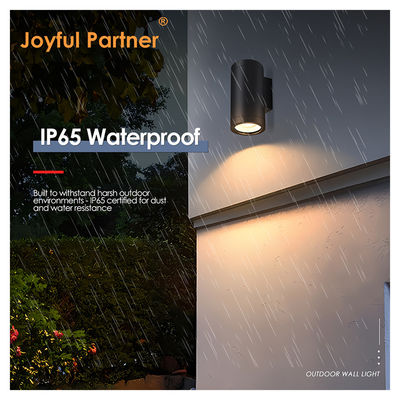 위아래 외부 벽에 장착 된 추출 알루미늄 합금 3000-6000K 18W 24W 야외 벽 램프 Cob LED 블랙 하우징 색상